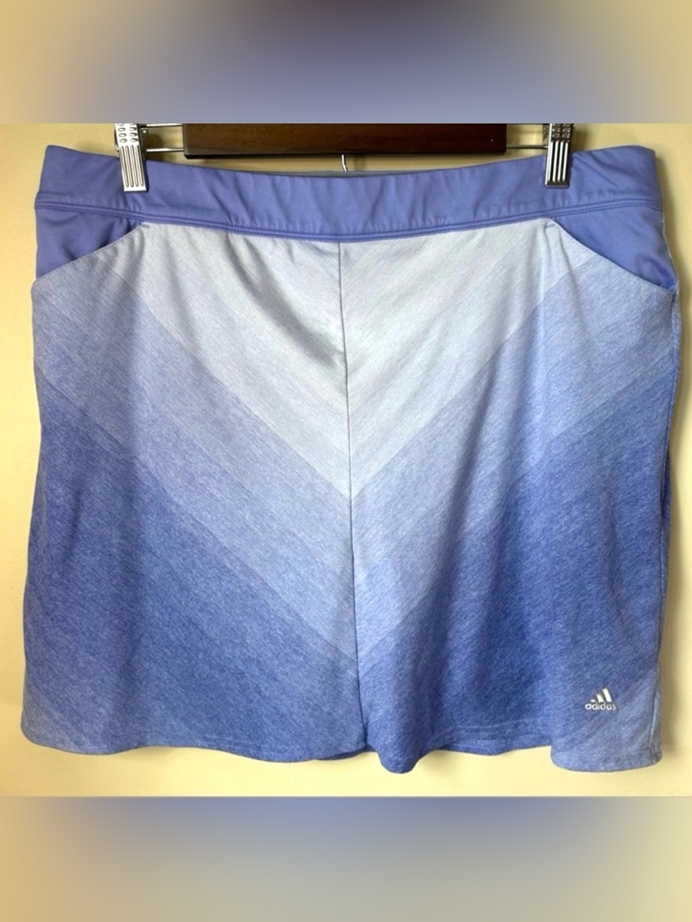 adidas Women’s Large Blue Ombre Gradient Golf Tennis Athletic Skort Skirt